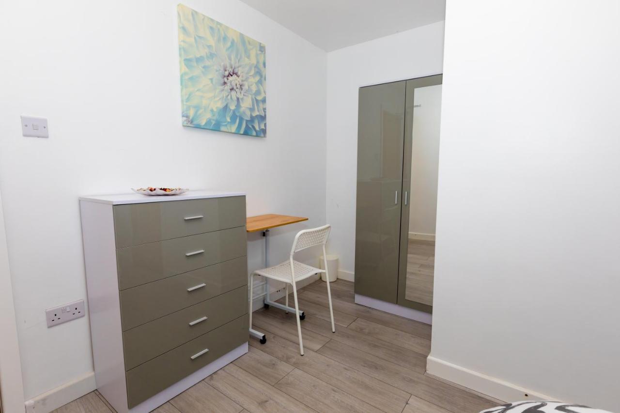 Comfortable Stays - Shirley, Solihull Ngoại thất bức ảnh